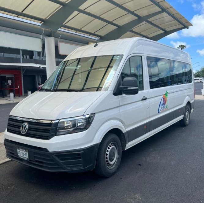 Olé Tours van waiting at the Mazatlán airport